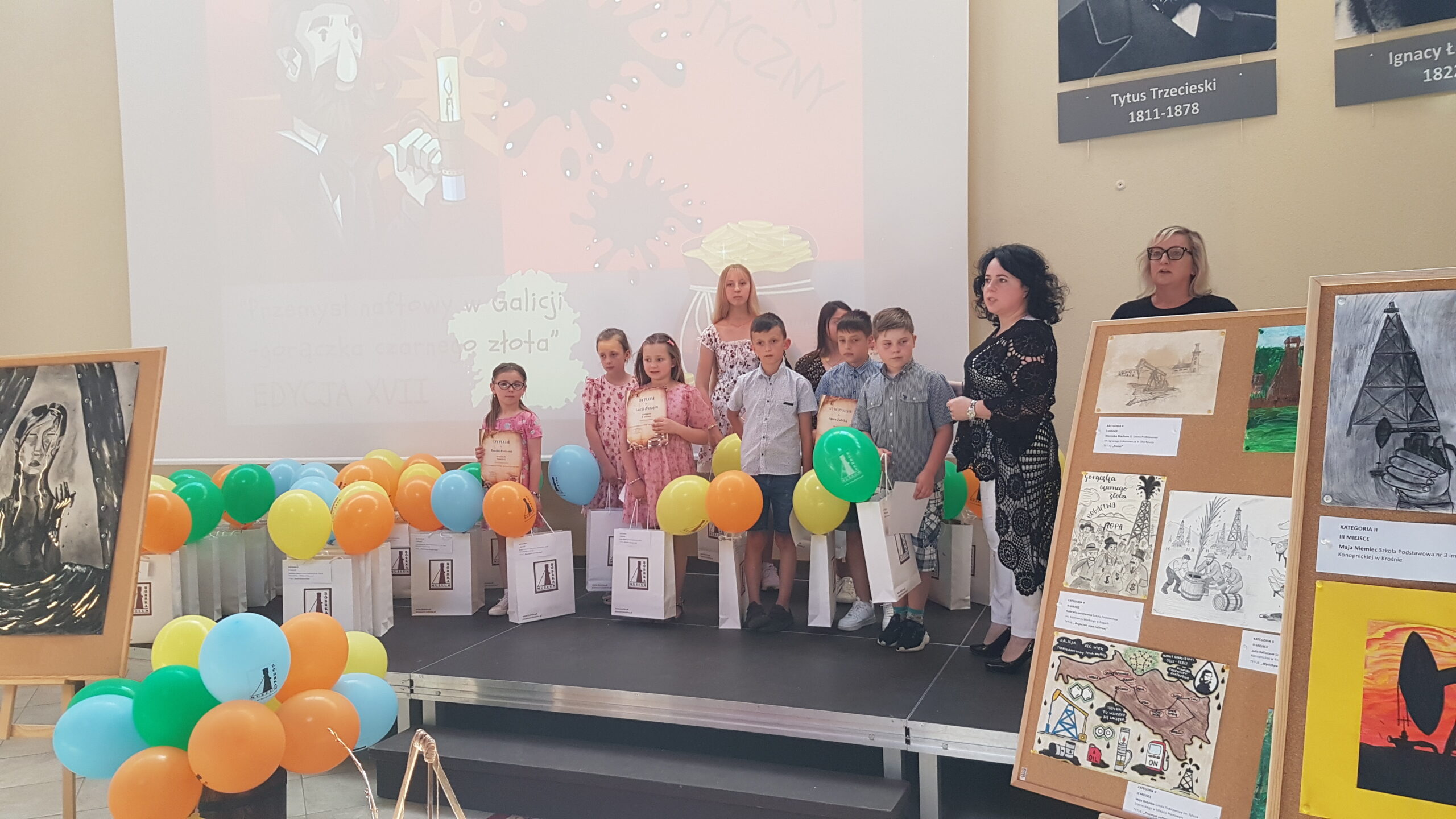 „Przemysł naftowy w Galicji – gorączka czarnego złota” – konkurs plastyczny Muzeum Przemysłu Naftowego w Bóbrce z udziałem naszych uczniów
