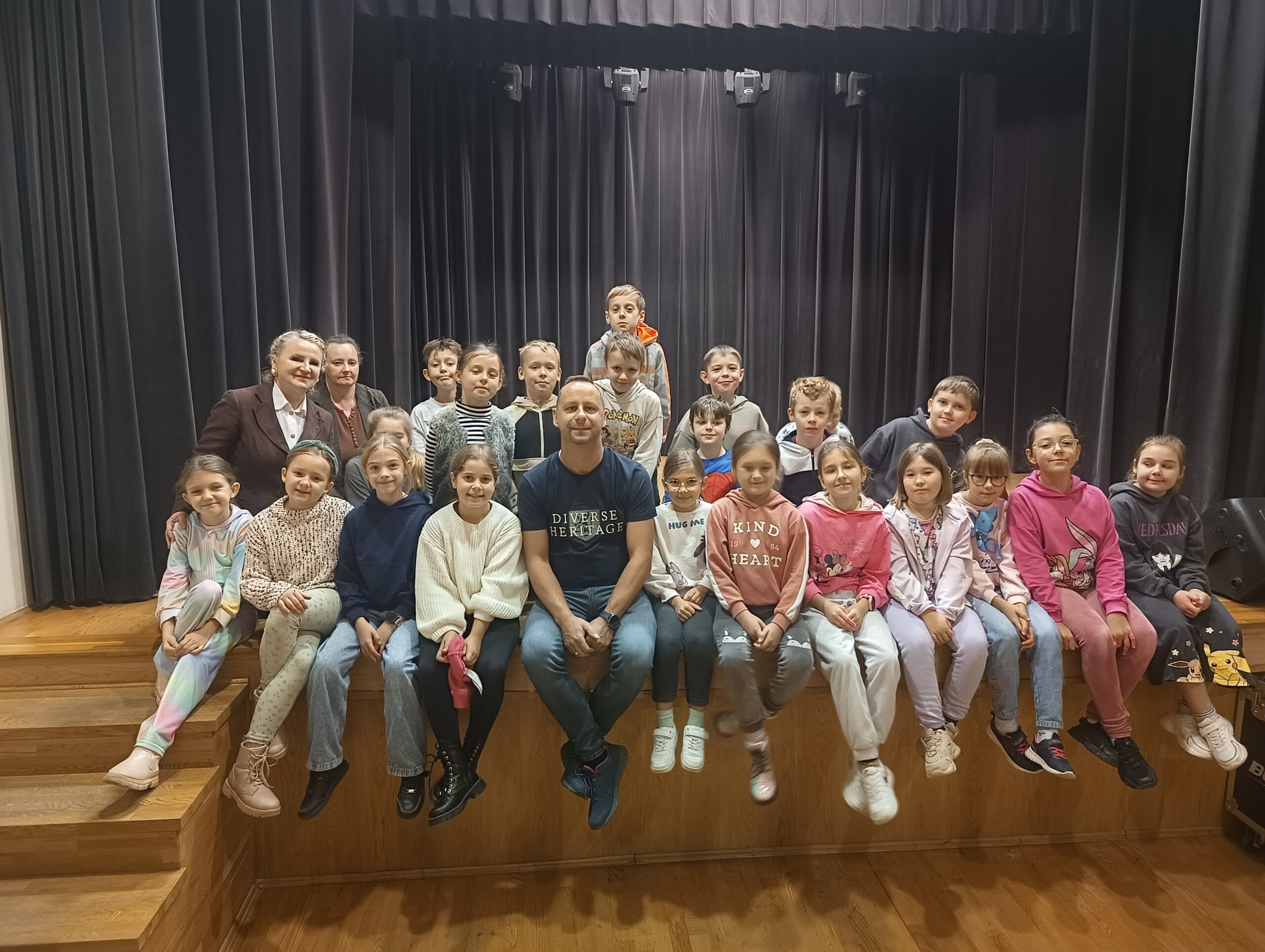 UCZNIOWIE KLASY 3 C ODKRYWAJĄ TAJEMNICE DUKIELSKIEGO MAGISTRATU